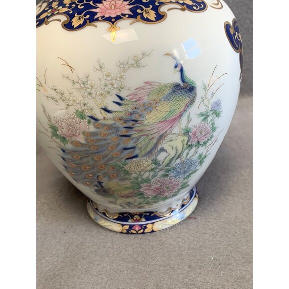 Toyo Peacock Ginger Jar With Lid Cobalt Blue & Gold Floral Design Porcelain 8" - Picture 3 of 10